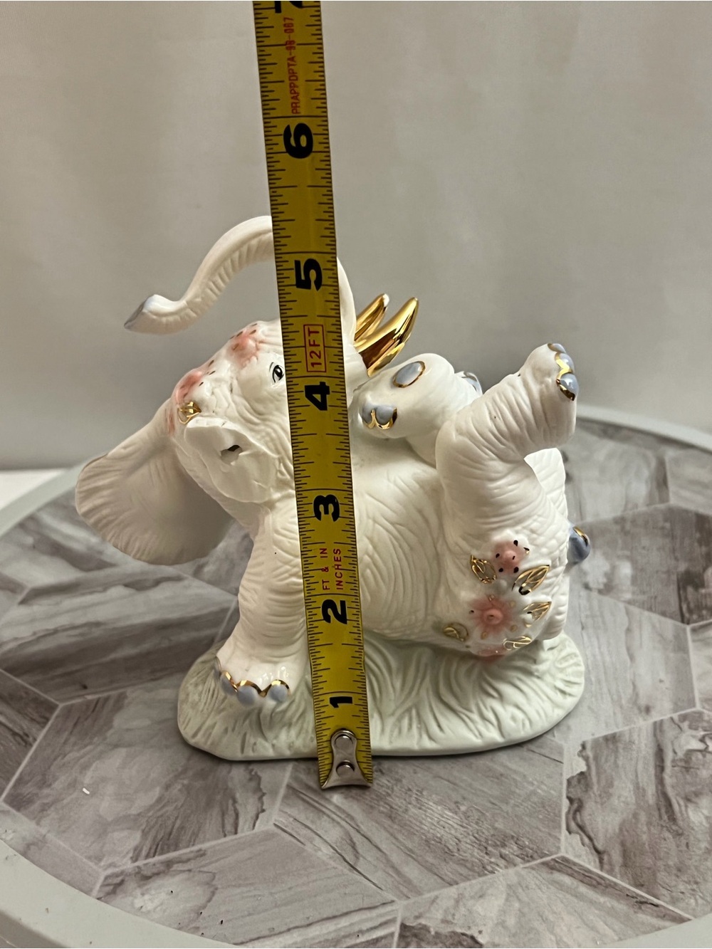 Vintage White Porcelain Elephant Figurine Gold Trim Japan Lucky Decor 5 Inch - Picture 7 of 7